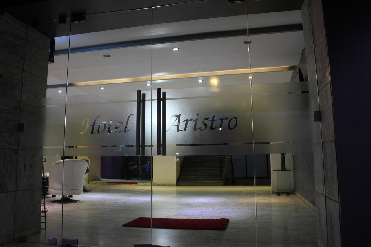 Hotel Aristro Lonavala Esterno foto