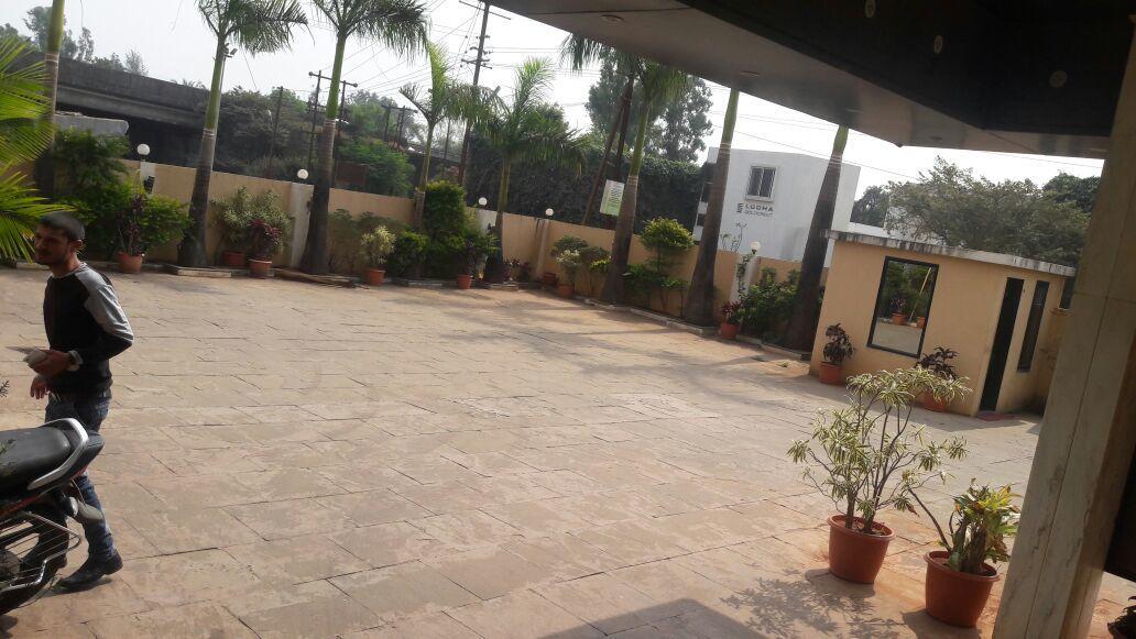 Hotel Aristro Lonavala Esterno foto
